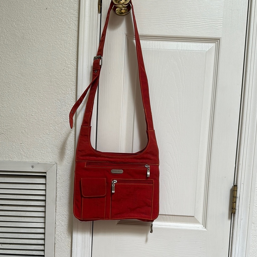 Baggallini crossbody bag and shoulder bag